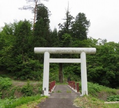 八幡神社 ・ 風張城跡 （北秋田市阿仁吉田）