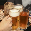 年齢制限の飲食店が続々「40歳以上お断り」「25歳以上限定」