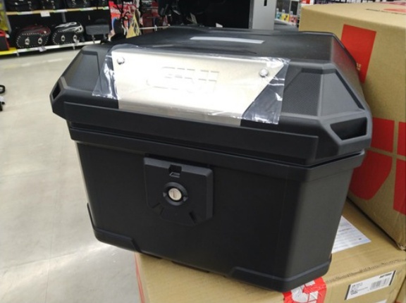 【門真2りんかん】新型GIVI　BOX