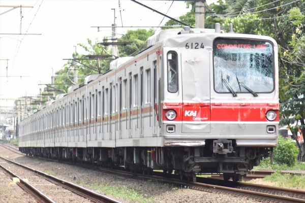 【中古】 東京「沿線」途中下車 新宿・渋谷・池袋発「西部エリア情報誌」 ２００１年版/昭文社 中古】 東京「沿線」途中下車 新宿・渋谷・池袋発「西部エリア