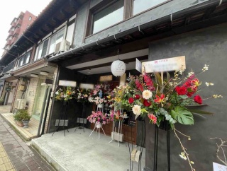 石川県金沢市尾張町に『三三角（みみすみ）』なるビアバーがオープンしてる。