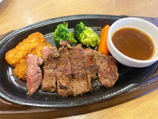 税抜999円のビーフステーキは本当に酷いのか問題！「ガスト 函館鍛治店」
