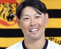 原口文仁さん、フェニックスリーグで引退したとは思えない活躍wwwwww