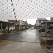 夕方　雨の中を散歩