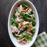 『レンジで★ピーマンとカニカマの白だし和え【レシピ2382】#お弁当 #お弁当おかず #簡単レシピ #時短料理 #レンチン #電子レンジ料理 #レシピ #おかず #節約レシピ #ピーマン #カニカマ #白だし』の画像