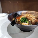 《｢もちもちの木｣を彷彿させる節系ガツンの超熱々な醤油ラーメン!》遊食三昧 大龍軒 小作台店＠羽村市<限定・鯖節ラーメン>