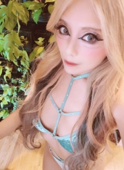 this Osaka Escort girl really sexy and erotic