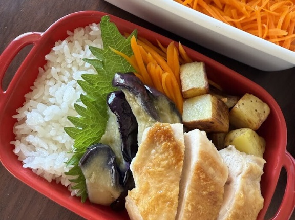 すぅさんに作って持たせたお弁当と「やってみなはれ」の精神、パワーサラダで晩ごはん