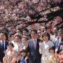 【桜を見る会】推薦者名簿を加工したのは人事課長ら幹部だったと判明　内閣府、官房長が謝罪