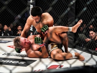 シェイドゥラエフ vs 久保優太 2　前回と一緒