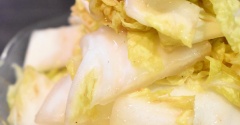 混ぜるだけで♪やみつき梅白菜