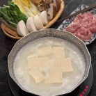 蕗のとうの天ぷらと、まだ温泉湯豆腐食べてる夜ごはん