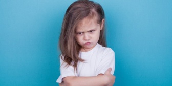 年長娘が仲良しのお友達にもう娘ちゃんとは遊ばないと言われたと落ち込んでた。理由聞いたら娘が我儘な気がする