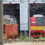 『今朝のゲート前(メトロ6127F出場試運転準備中)』の画像