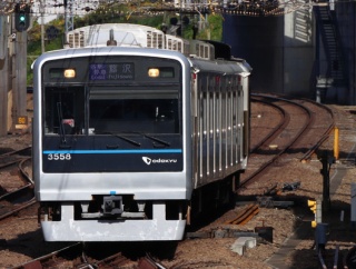 小田急の相模大野駅における初期の連結はどのように行われていたのか
