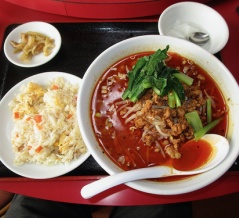 神田　北海　坦坦麺＋半チャーハン