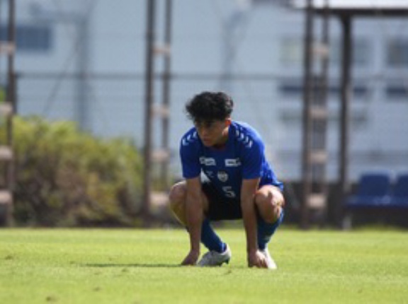 【サッカー部】前後半の序盤に失点。開幕戦以来リーグ2敗目を喫し、2位との勝ち点差は3に