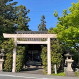 『【松阪市本町】徳川頼宣の家臣である長野九左衛門ゆかりの御厨神社とはちみつ屋松治郎の舗 松阪本店のもなかアイス』の画像