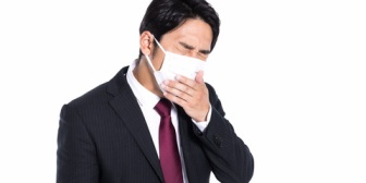 この季節になると持病で咳が出てしまう…　風邪とかじゃないのに飲食店で入店拒否されることがあって腹が立つ！