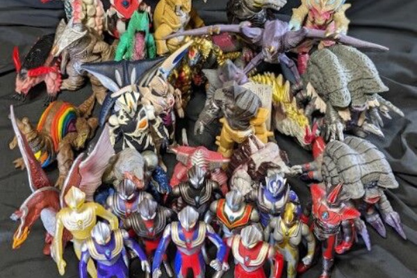ウルトラマンティガ＆登場怪獣・宇宙人（バンダイ）ソフビ
