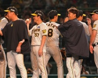 【阪神】長坂、西勇の好投サポート「西（勇）さんらしさを出せるように」