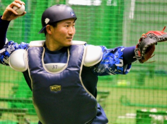 野村大樹選手、捕手として再出発！