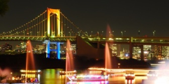 妻が先立って1年半。寂しすぎてまだ骨入れてないんだが、目上の方「奥さん成仏できねーだろうが！」