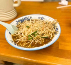 尾道市向島町『悶舌飯店～モンシタハンテン～』で具材たっぷりのもやしラーメン改