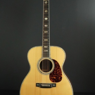 木の温もりを鉄弦にのせて