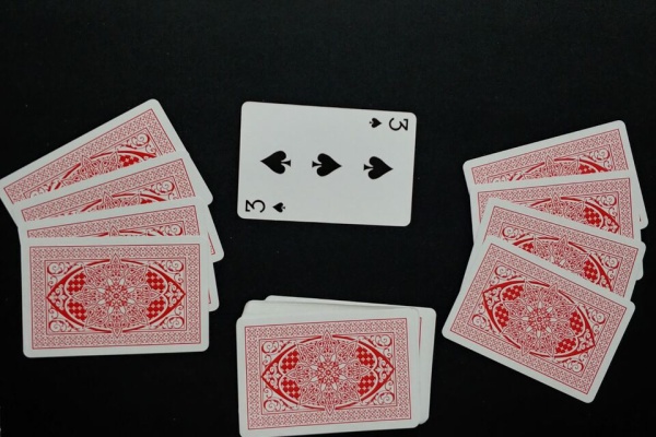 少人数から大人数で楽しめるトランプゲーム紹介所 年03月