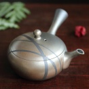 澤田朋大さんの煌めきライン急須です