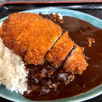 たつの　カツカレー♪《あとむ》