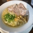 おいお前ら！ラーメンくってきたぞ！
