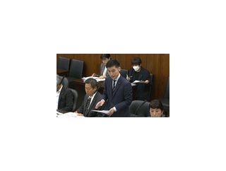 【速報】小泉防衛相「追悼式、子供達は静かに強く平和を願ってた。一方大人はヤジ。残念」 共産議員イライラ