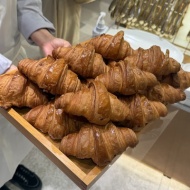 【梅田】超人気店 革新派 parigot ×日常に根ざす本格派 ダイヤの初タッグ