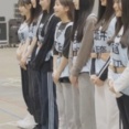 日向坂4期生、うっかり前屈み。服の隙間から生白い肌が....