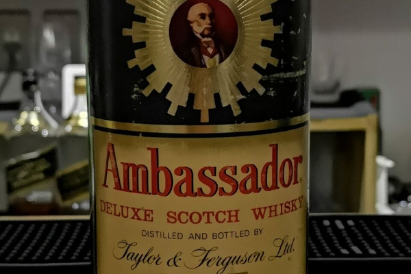 4本★アンバサダーロイヤル　ロイヤルハウス　マッキンレー レガシー　12年　スコッチ　ウイスキー　750ml 43% 古酒　未開栓 ロイヤルホスト「完全にパフェ専門店の味」「一瞬で平らげた」好きな