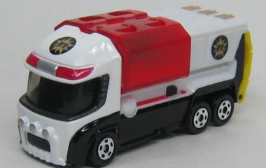 『TM0815　HYPER BLUE POLICE BLUE BUFFALO　おともだち★ゴールド　特製トミカ　タイチョウ』の画像