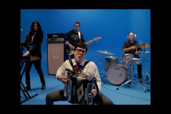 100 アル ヤンコビック Pv