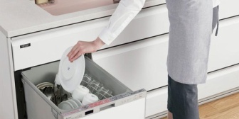 義兄夫婦が遊びに来る度に、毎回義兄の奥さんが洗い物を持ってきて、我が家の食洗器を使いたがるみたい。そのことに引いてしまう