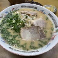 アッサリ旨味のスープとモチモチ麺、創業78年のラーメン店〜隼人　とくだラーメン〜
