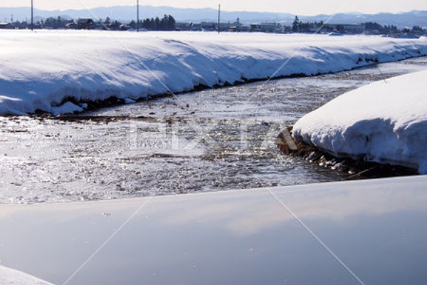 小川 雪解け 春 みさとぷりんと イラスト 背景素材