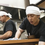 【唖然】ラーメン屋さん「席でおむつ交換はちょっと・・」　パパ「子どもとか育てたことないから分かんないんだろうねｗ」⇒！！！