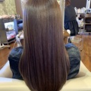 新生部をリフトのリタッチ+既染部はノンジアミンで酸化染料重合フリーのSヒーリングカラーで美髪と美色に！！