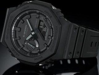 みんな知ってる？人気のカシオーク「GA-2100」と「GA-B2100」の違い！