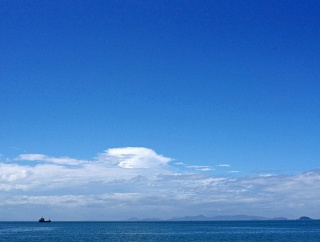 瀬戸内の空と海 と アドレス５０