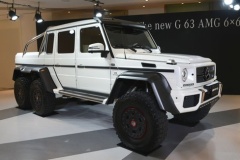 メルセデス・ベンツから六輪車登場(｀･ω･´) ｂ　「G63AMG6×6」