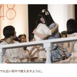 谷真理佳、ブログで指原と抱き合う写真の後に「少しでも近い背中で歌えますように。」