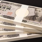 【天才】「1000円、5000円、10000円のどれかを持っています、一度の質問で当ててください。“はい”か“いいえ”で答えます」　→　本当に一発で当てた神質問がこちらｗｗｗｗ
