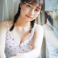 【画像】ＡＫＢの二股疑惑の女、突撃してきた文春記者に襲いかかるｗｗｗｗｗ